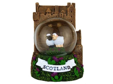 PREMIUM RESIN SCOTTISHCASTLE WATERBALL WITH SHEEP